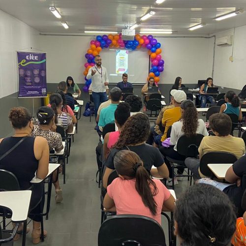 Jovens sendo atendidos em Fortaleza